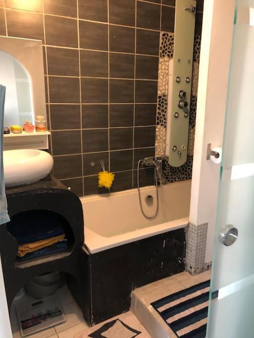 Carnon Plage : Bel Appartement Bien Citue มอกิโอ ภายนอก รูปภาพ